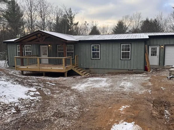 909 Remington Rd, Jamestown, TN 38556