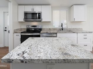 9722 E Empress Ave, Mesa, AZ 85208