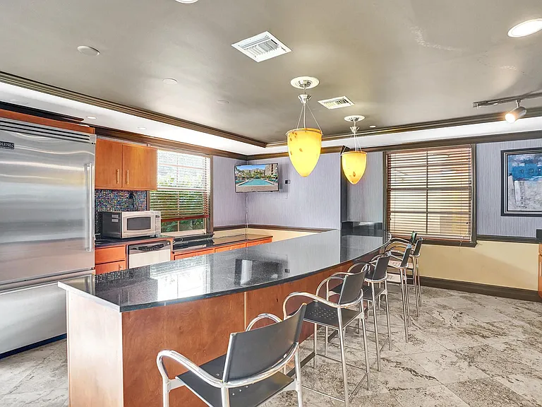 520 SE 5th Ave #2211 — Photo 33