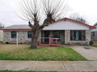 3504 Softcloud Dr, Dallas, TX 75241