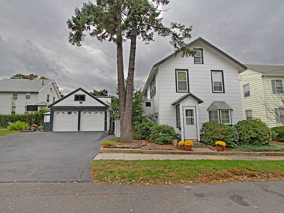 2nd image of 21 Euclid Ave