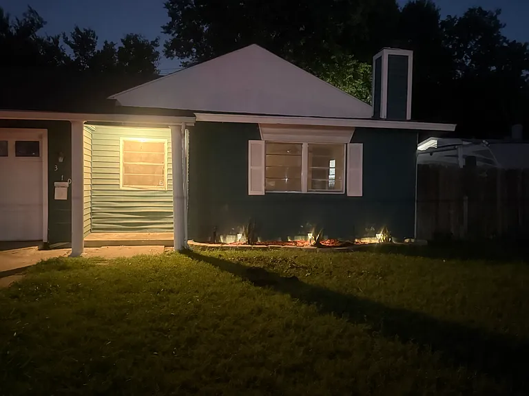 310 Walnut St — Photo 1
