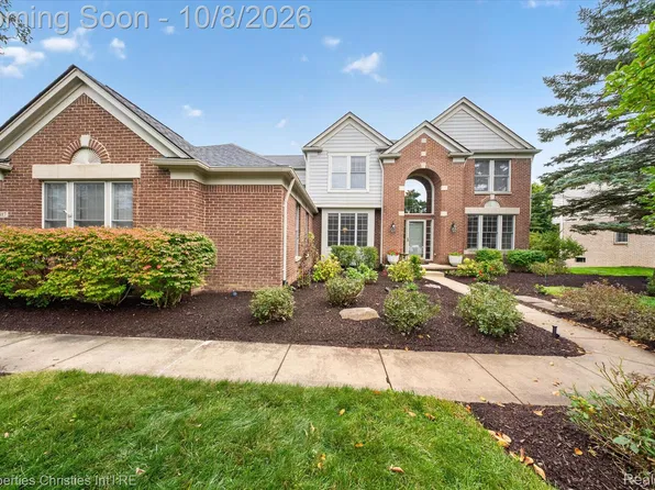 44487 White Pine Cir E, Northville, MI 48168