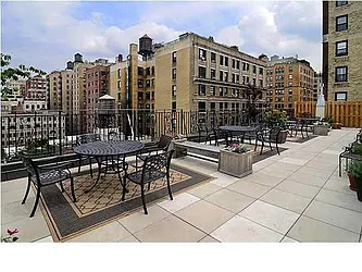 Rented by Domus Realty