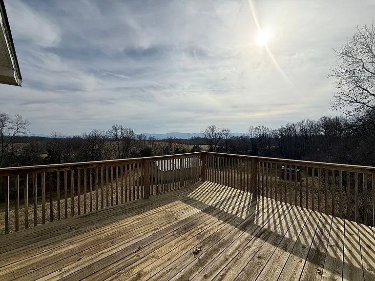 1111 Fairview Rd — Photo 37