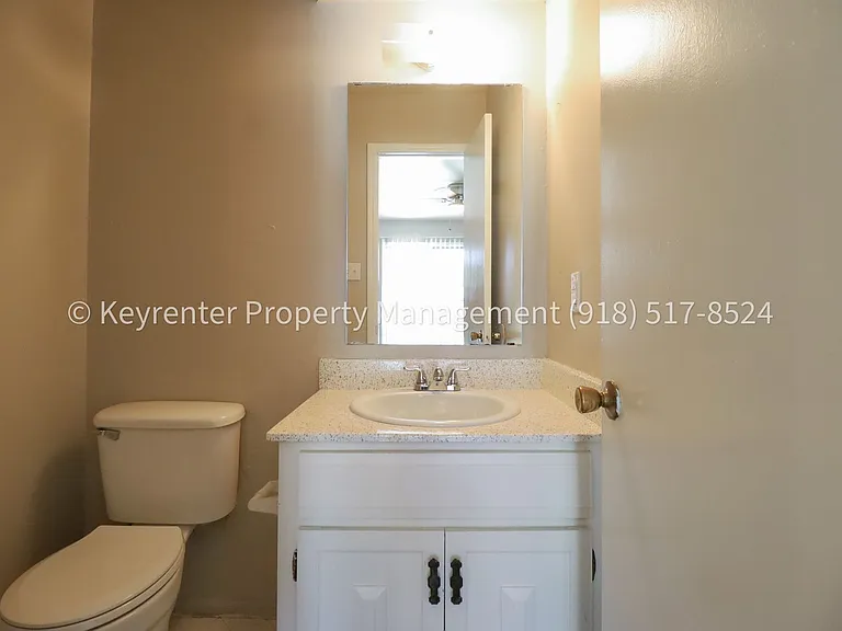 4318 E 67th St #571 — Photo 5