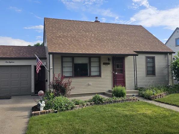 918 3rd Ave NE, Aberdeen, SD 57401