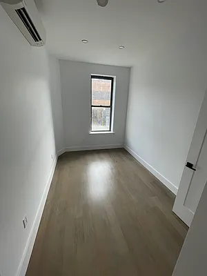 Rented by Michal Kuras, LREB | media 8