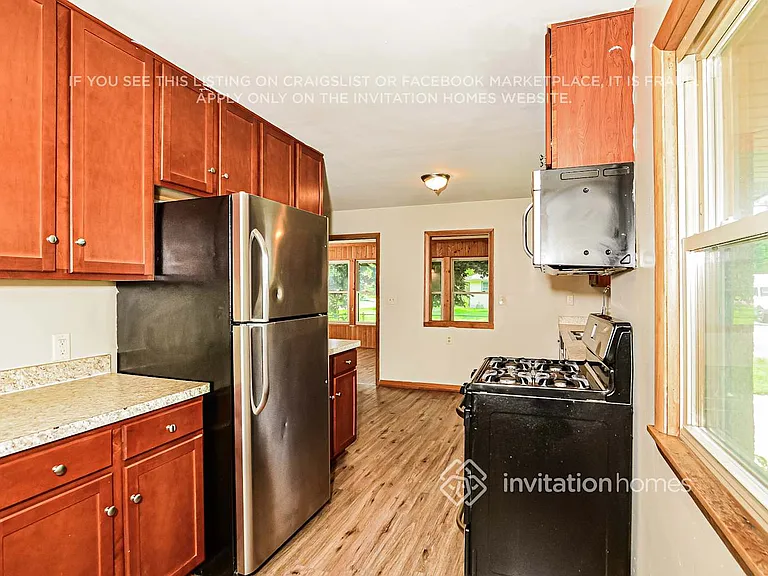 5801 Irving Ave N — Photo 7