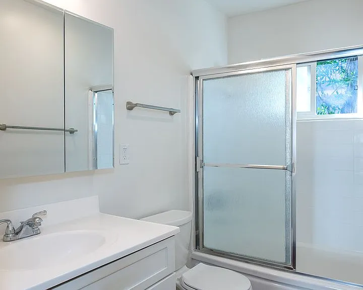 367 W Lexington Dr — Photo 13