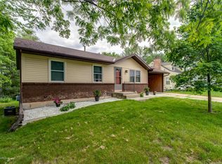 124 Lauderdale Ave NE, Grand Rapids, MI 49546