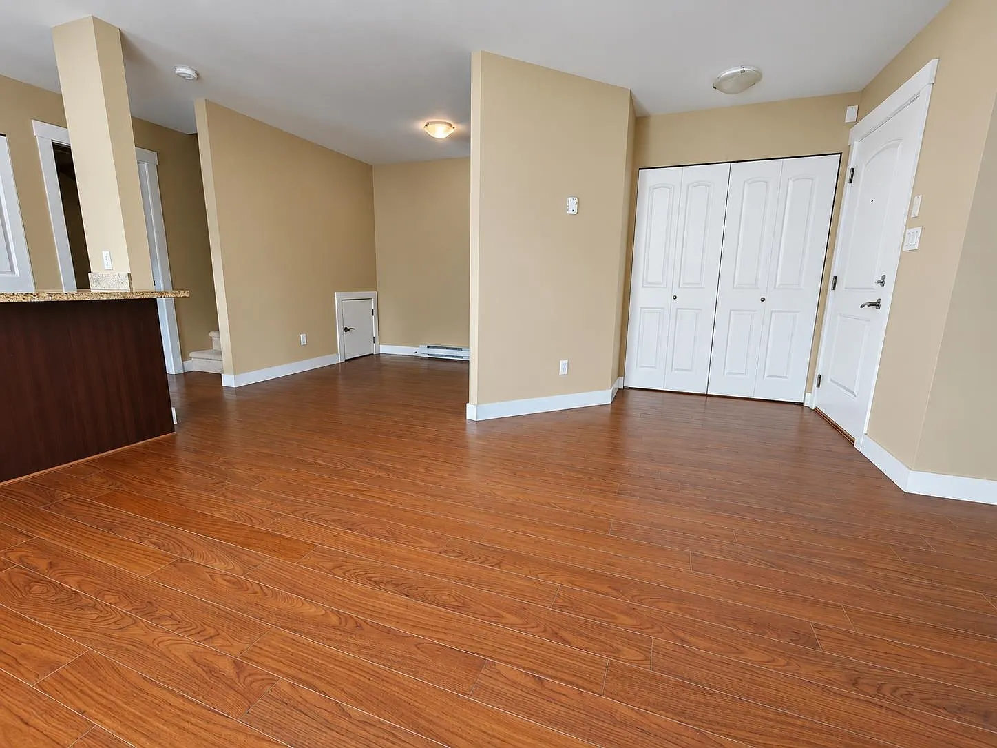 7428 14th Ave — Photo 3