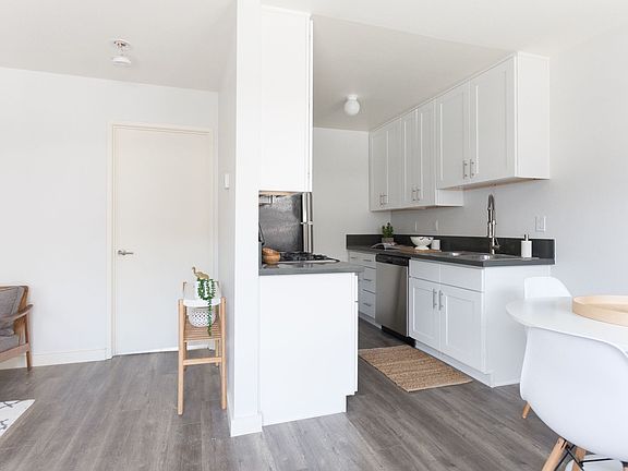 3rd image of 1815 E 2nd St APT 17