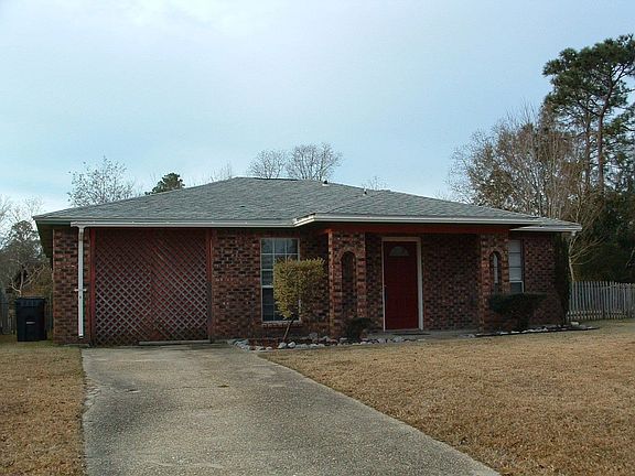 2nd image of 803 Shirley Dr