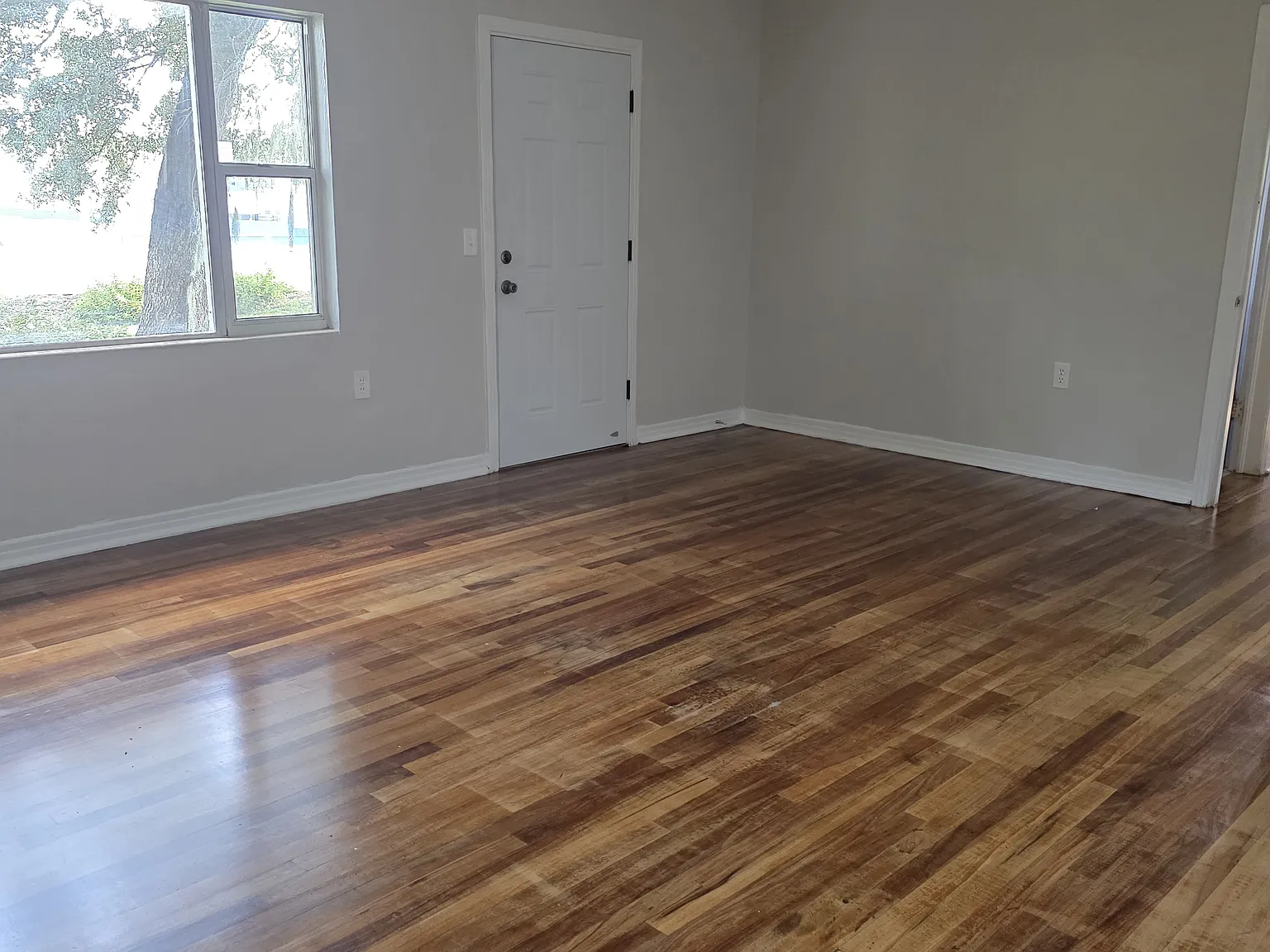 3 bed, 1340 sqft, $1,675 — Photo 2