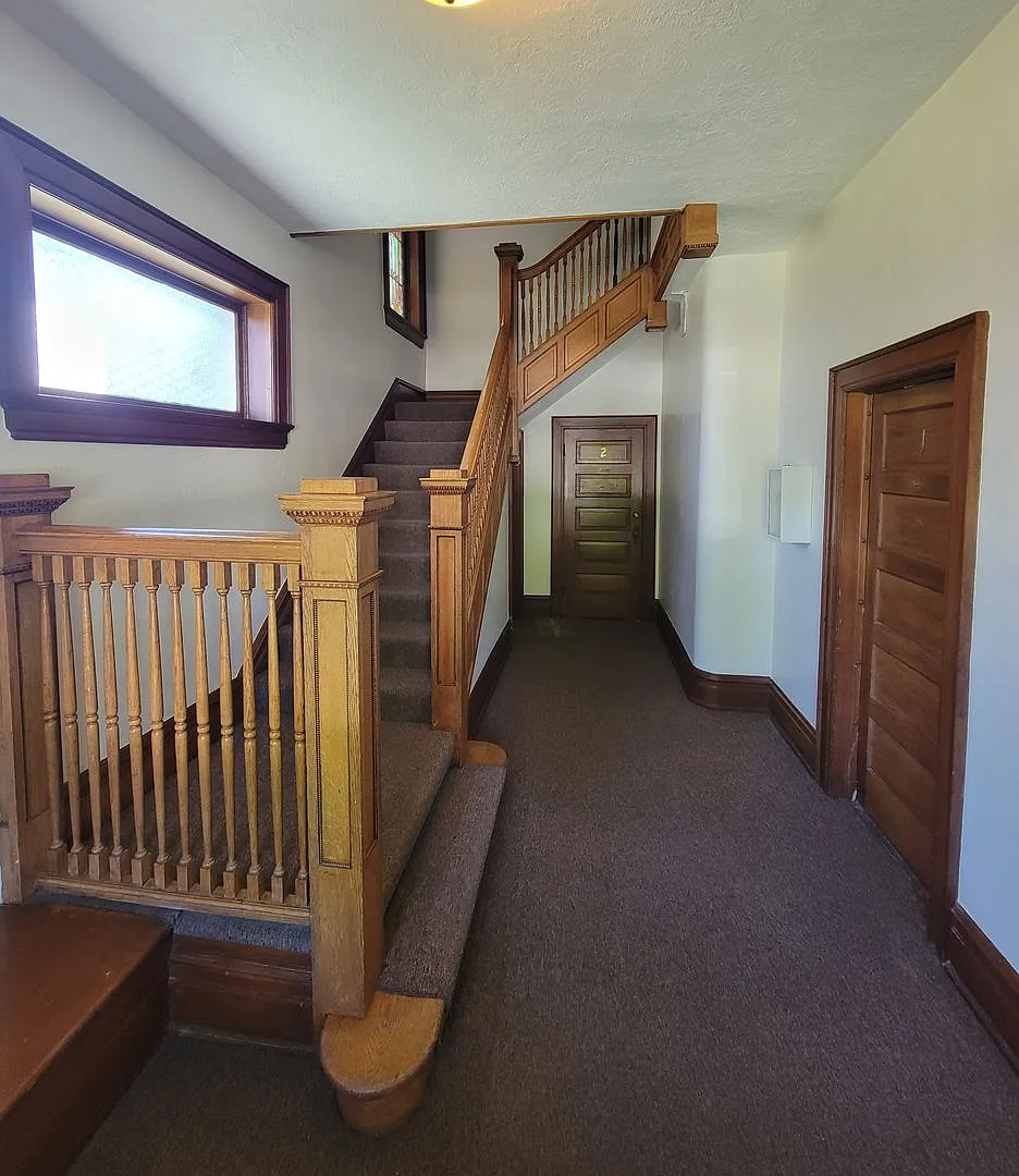 D Street Apartments — Photo 3