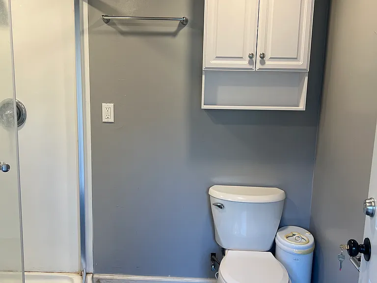 1723 Eldridge Ave — Photo 11