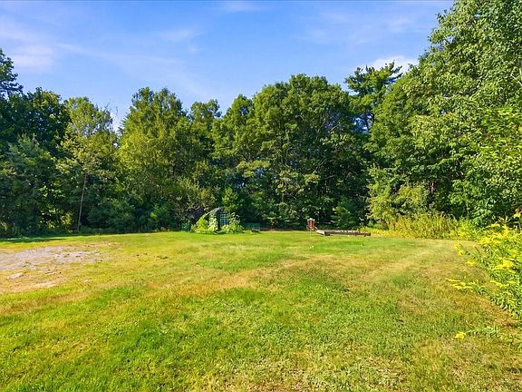 5th image of 314 Pond Road