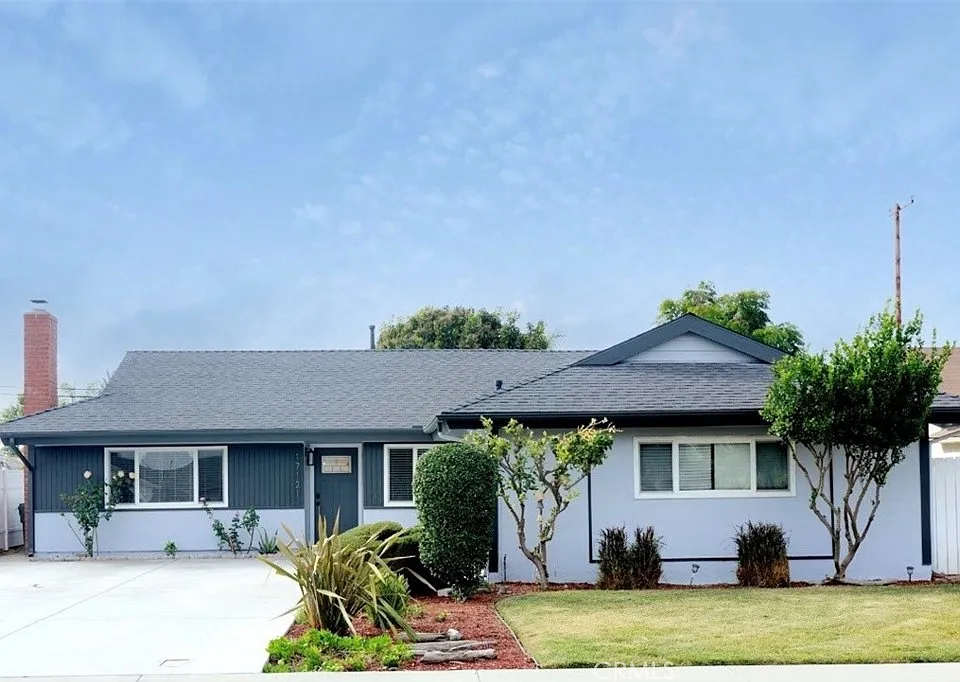 17121 Hague Ln