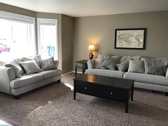3rd image of 8411 Oliver Dr