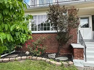 292 Hartwell Rd