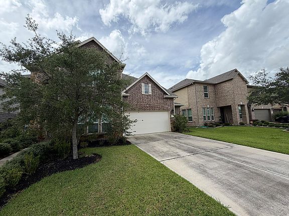3rd image of 8727 Silver Crest Ln