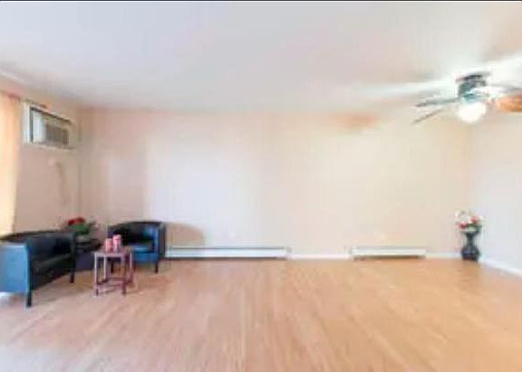 2nd image of 10600 S Depot St Floor 1