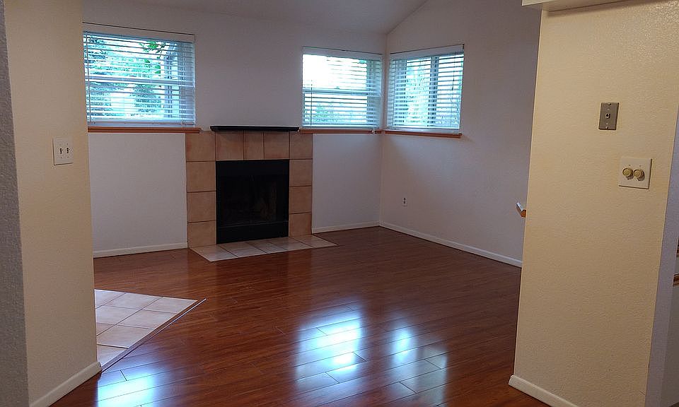 Cozy living area w/fireplace