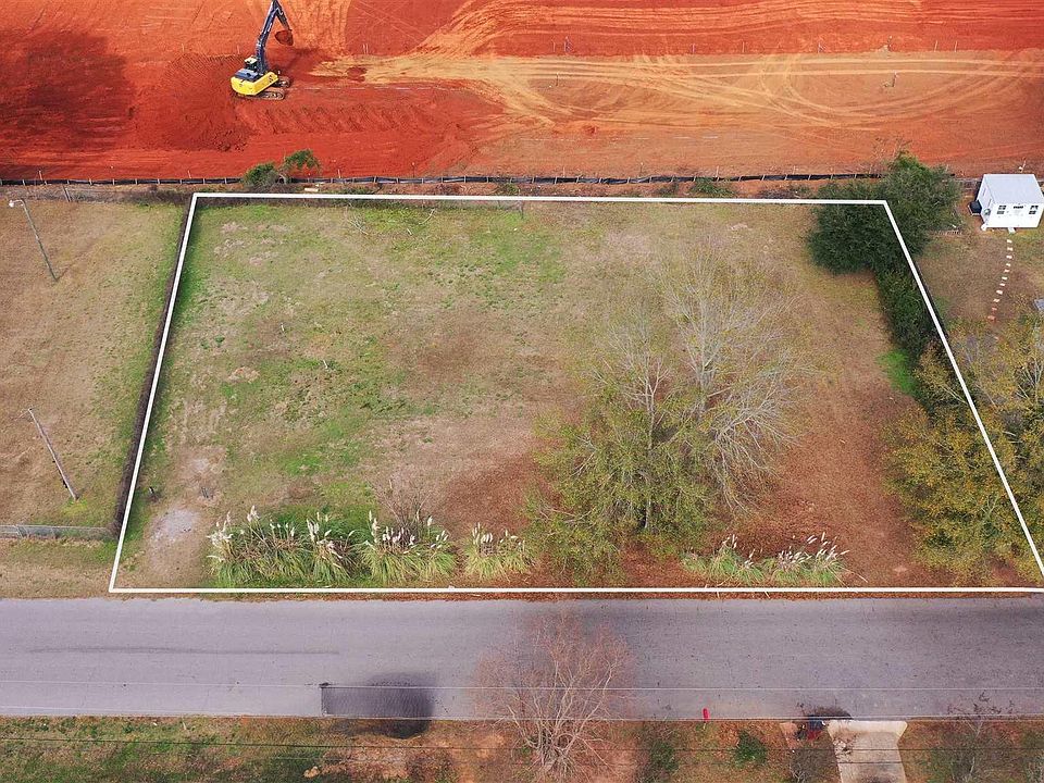 1st image of 4016 McCutchin Dr