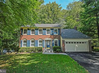 11572 Southington Ln, Herndon, VA 20170