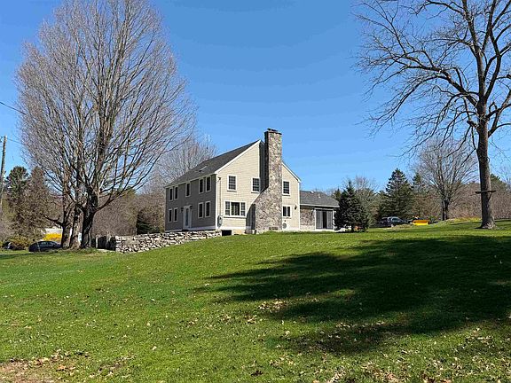 3rd image of 236 Sagamore Road