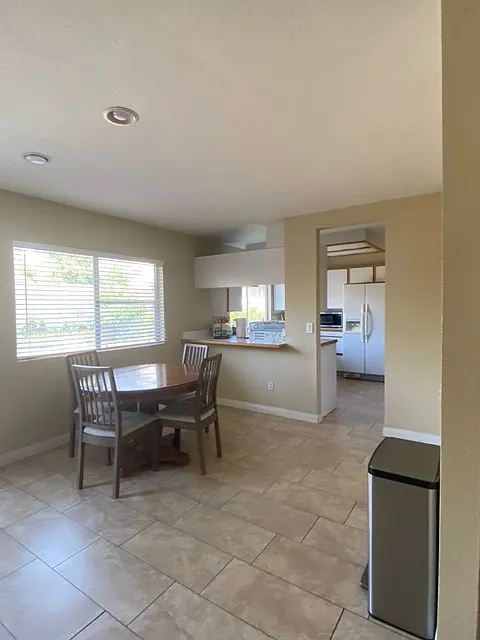 4 bed, 2.5 bath, 1946 sqft, $5,250 — Photo 3