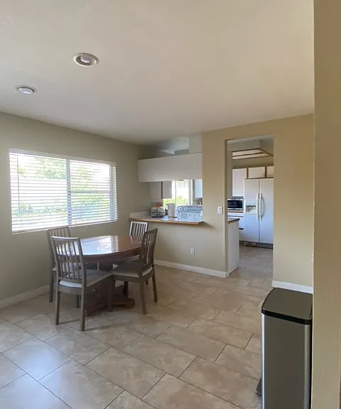 15 Oakdale — Photo 3