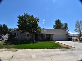 10941 Saratoga Rd, Apple Valley, CA 92308