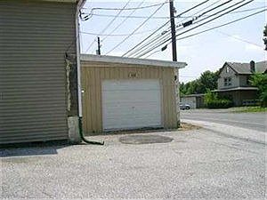 2nd image of 610 Wertzville Rd