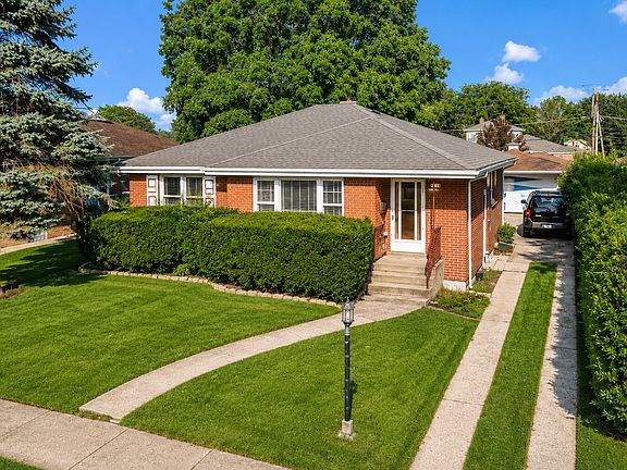 5th image of 11043 Boeger Ct