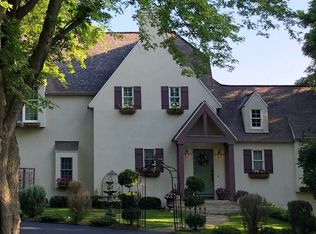 254 Foxwood Ln, Petoskey, MI 49770