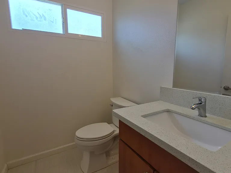 3429 Harding Ave — Photo 4