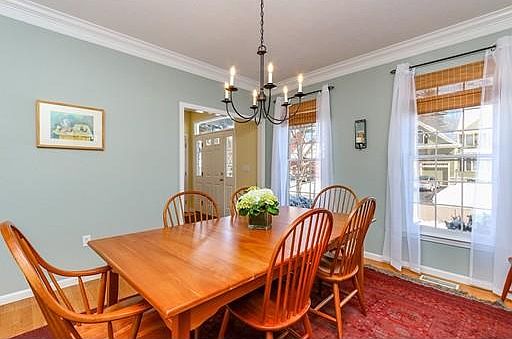 5th image of 44 Whitney Ave