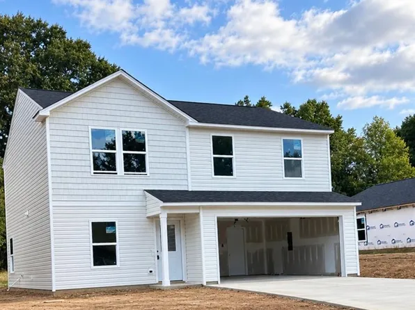 335 Frank Cherry St, Eden, NC 27288