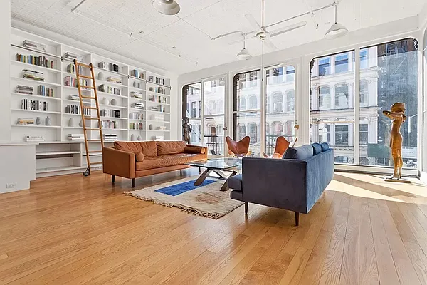 Rented by William Raveis Real Estate | media 16