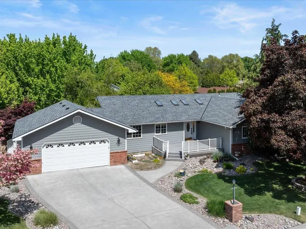 1508 S Van Buren Pl, Kennewick, WA 99338
