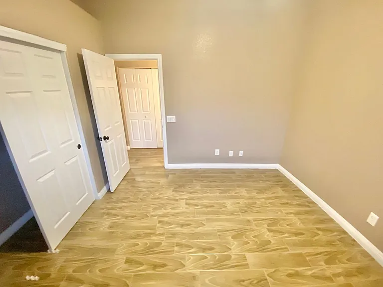 2000 Turquoise Ridge St #204 — Photo 14