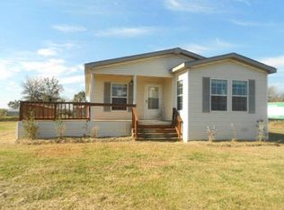 641 Bob White Ln, Wallis, TX 77485