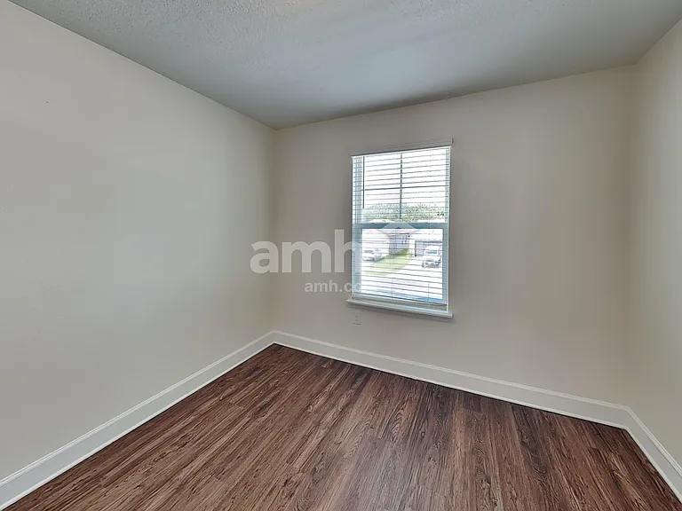 4540 Reisswood Loop — Photo 18