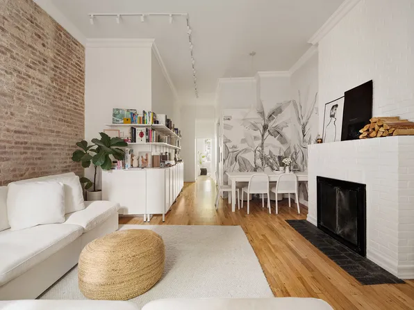 172 West 82nd Street image 1 of 8