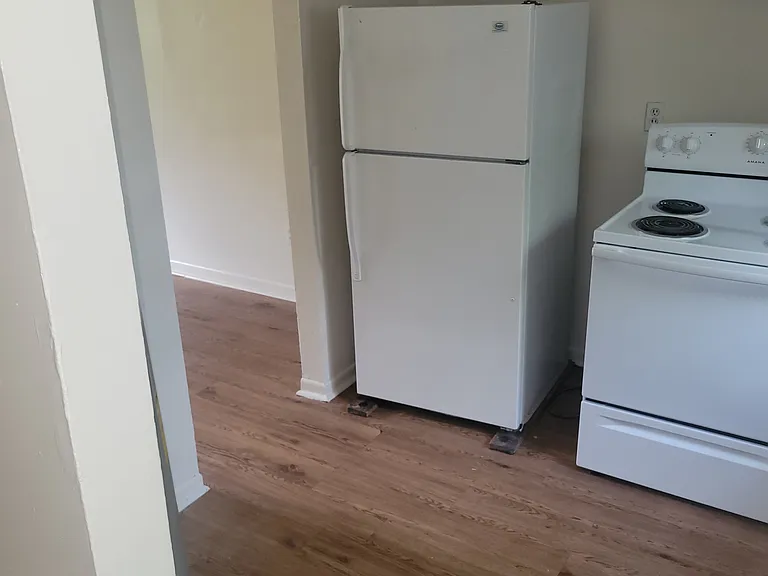 110 Arlington Retreat Apartments #4 — Photo 1