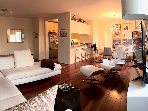 3rd image of 1965 Broadway APT 14G