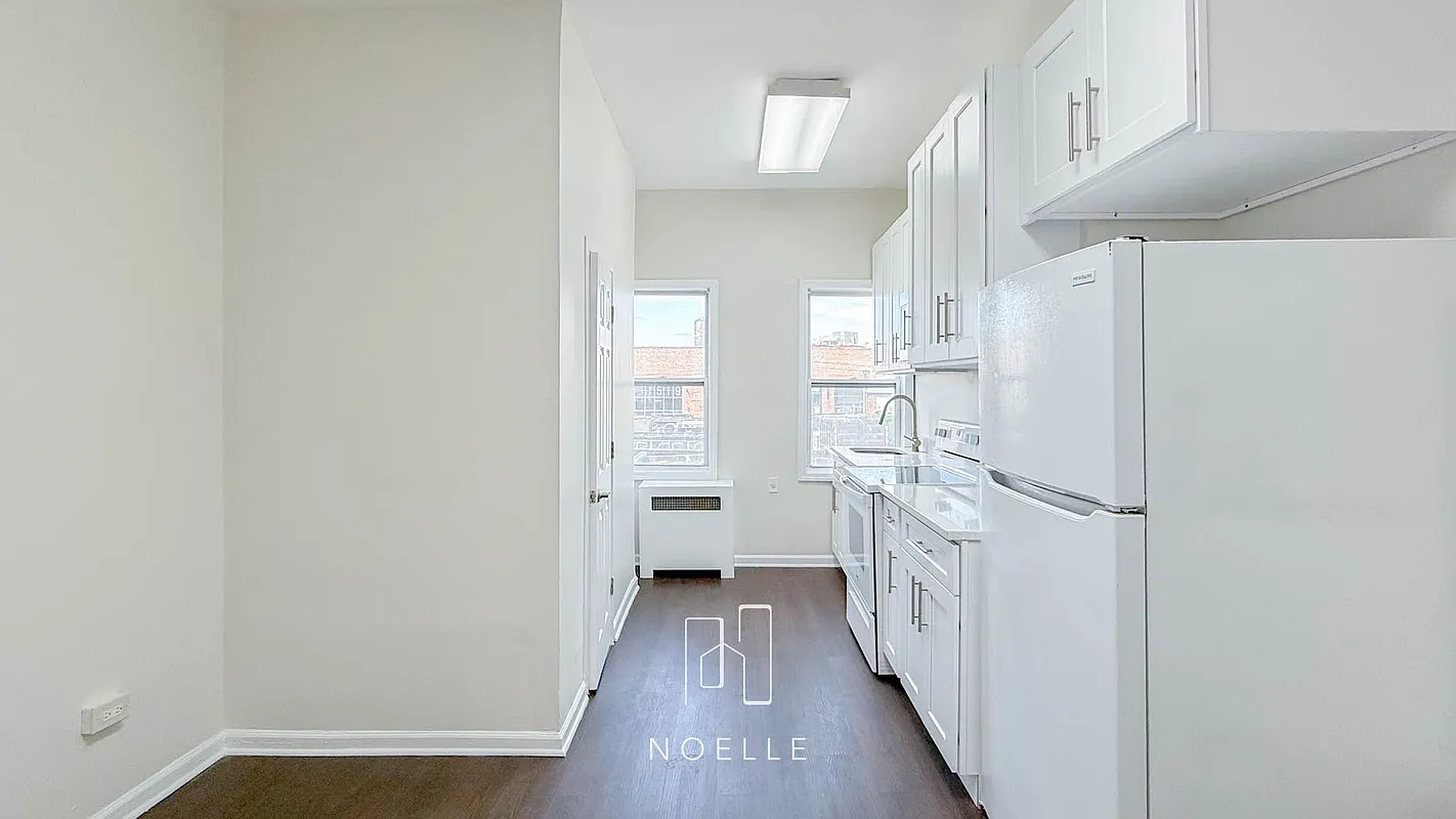 15-21 Cooper Avenue 2R