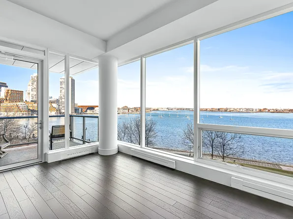 22 Liberty Dr Unit 4D, Boston, MA 02210